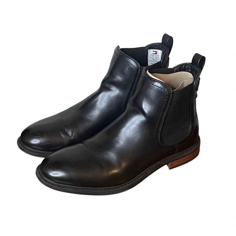 Tommy Hilfiger Vitus 2 Men’s Black Chelsea Boot Size 9.5